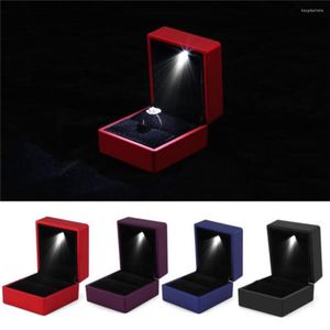 Jewelry Pouches Creative LED Lighted Ring Gift Box Wedding Boxes Necklace Storage Cases Display Couple Birthday Gifts Wholesale