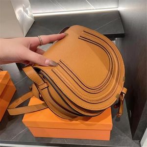 2022ss luxury Brand Messenger bags wholesale Designers Women High Quality Genuine Cowskin Leather Mini cloe Shoulder Saddl