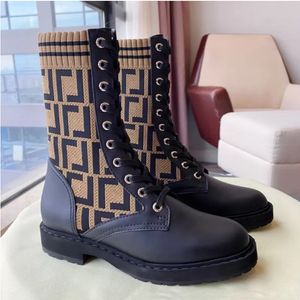 Botas da moda outono inverno meias de malha marrom rasas tornozelo jacquard malha elástica com cadarço botas de combate de couro femininas designer de luxo fábrica trabalho casual plus size