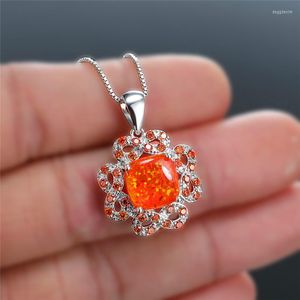 Подвесные ожерелья Симпатичная женщина белый оранжевый опал свадебное ожерелье геометрическое бесконечное квадратное серебряное цветовая цепь для женщин