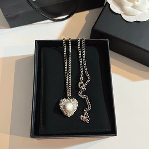 Couple heart necklace womens stainless steel Love pendant Diamond Zircon Pearl Necklaces C Letter jewelry for neck Valentine day gift girlfriend wholesale
