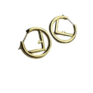 Charm Jewelry Sale vergoldete und plattierte Ohrringe im klassischen Stil mit silbernen Nadelohrringen