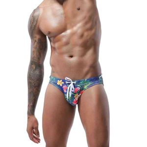 Roupas de banho masculinas de biquíni sexy masculino de banho de banho nando -se massacra gay massato de banho de natação Sunga praia surf esporte aquático Wear Man Bath Short J220913