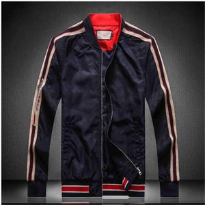 2024 MENS JACKE HOODED Spring Autumn Style For Men Women Windbreaker Coat Longeple Fashion Jackets med dragkedjor Letters Tryckt Outwears Coats Storlek M-4XL