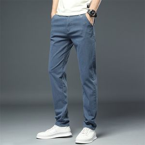 Pantaloni maschili autunno classico stile maschi di pantaloni casual elastici di pantaloni da ricamo pantaloni da ricamo maschio nero blu grigio chiaro 220922