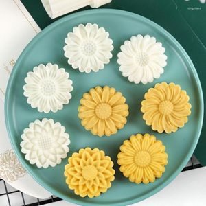 Bakningsverktyg Tredimensionell f￶rtjockad plastmaterial Mooncake Mold Chrysanthemum Shape Cantonese Handtryck 150 g m￶gel