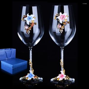 Şarap bardakları yüksek dereceli kristal şampanya flütleri yaratıcı emaye kırmızı cam büyük goblet fincan düğün hediye seti parti aile içecek eşyaları