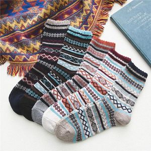 Erkek Çorapları 5 Çift Retro Bayan Erkek Kış Termal Sıcak Yumuşak Yün Kalın İskandinav Çorap Rahat Erkek Socken Dropship