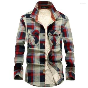 メンズカジュアルシャツメンズ最高品質ファッション冬の格子縞のシャツメンウォームフリース並んで長袖4xlオスのアウトウェアmy160