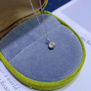 22091708 DIAMONDBOX women's jewelry necklace 0.3ct single diamond pendant 1.5g pt850 white gold 37/40cm classic fashion must have birthday gift sale girl