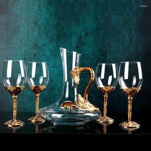 Copos de vinho esmaltado europeu Glass Conjunto de vidro doméstico premium sem chumbo criativo de chumbo de decanter cálice para presente de casamento