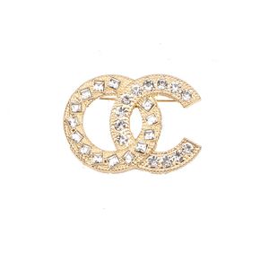 Mieszane słynne broszki designu złota g marka luksurys desinger broszka kobiety rhinestone perłowe litera broszki garnituru modny biżuteria
