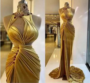 Gold Velvet Prom Dresses Ruched Long Sweep Train Mermaid Evening Party Gowns Side Slit High Neck Crystals Beading Arabic Robe de Soiree