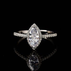 Bröllopsringar Silver 925 Original Brilliant Cut 1 2 Carat Diamond Test Past Shining D Color Marquise Ring Gemstone Jewelry 220921