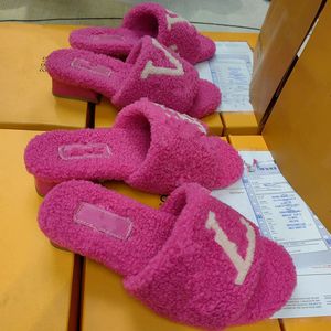 Sandálias de mula de pele magnética cisalhamento chinelo peludo sandálias planas de pelúcias paseo apartamentos confortados com luxuris designers de lã de lã de lã de lã de lã de lã de lã de lã de sandália aberta