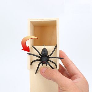 Toys Halloween Funny Scare Box Prank Spider Wooden fidget Anti Stress Intérêt Play Trick Surprise Adult For Children Gifts