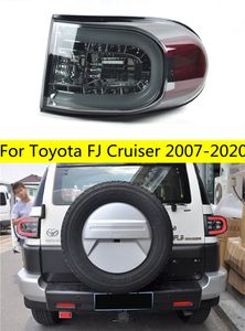 Toyota FJ Cruiser için Arka Farlar 20 07-20 20 LED Dinamik Dönüş Sinyal Işıkları Arka Fren Ters Sis Tail Tedavi Değiştirme