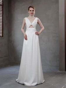 Saia evasê decote em V decote tendência decote liso cetim cor clara vestido de noiva LD8024