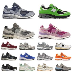 2002r mens women running shoes sports sneakers Rain Cloud Protection Pack Pink Green Light Arctic Grey Purple Bordeaux Incense BB2002r Skate Trainers 36-45