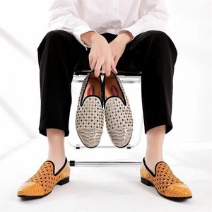 Herren-Loafer mit Leopardenmuster, Leder, Stickerei, Spikes, Slip-on-Kleiderschuhe, Slipper, luxuriöse Mode, Penny-Abschlussball