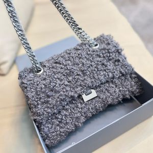 Womens Designer Crush Shoulder Bags Luxury Lamb Wool Bag Tote Fashion Winter CrossBody Bum Bag Woman Handbags Purse Mens Fanny Packs