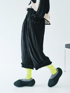 Damen-Caprihose Imakokoni, originelles Design, schwarz, elastischer Bund, lockere Stretch-Hose mit weitem Bein, plissierte Spitzennaht, Nine Cent für Damen 220922