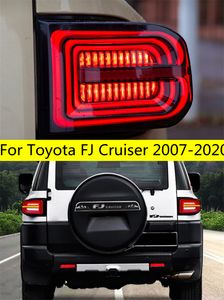 Auto Tuning Tändskor för Toyota FJ Cruiser 20 07-20 20 Bakre lamp LED Turn Signal Lights Reversing Brake Fog Taillight Assembly