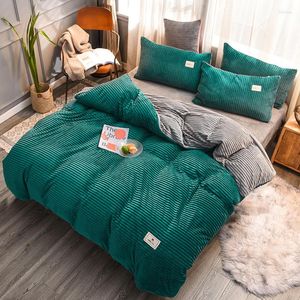 Bedding Sets Magic Velvet Fleece Set 4pcs Stripe Duvet Cover Flat Fitted Sheet Pillowcase Flannel Winter Warm Bed Linen