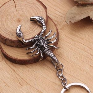 Keychains Hip Hop Black Cool Scorpion Animal Pendant Key Chain Stainless Steel Exquisite Fashion Punk Keychain Men Jewelry Birthday Gift