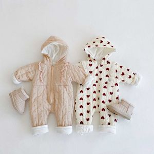 Rompers Winter Newborn Baby Print Fleece Rompers Cute Sweet Boys Girls Hooded Infants Jumpsuits Warm Long Sleeves Kids Outfits J220922