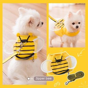 Hundhalsar Creative Cute Bee Vest Chest Strap Trap Traction Belt Wings Ryggsäck Design Små och medelstora hundar Bekväma husdjursmaterial