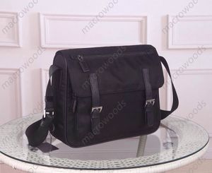 Lyxvarum￤rke Messenger V￤skor Design f￶r Men Street Trendy Small Designer Shoulder Crossbody Bag M￶nster Telefon Bag Best Pack Canvas Purse Fashion
