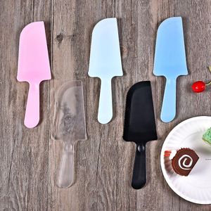 Plastic Knife Cake Cutter With Serrated Cake Tools Individually Packaged Disposable Knives DIY Kitchen Baking Accessories BBB15736