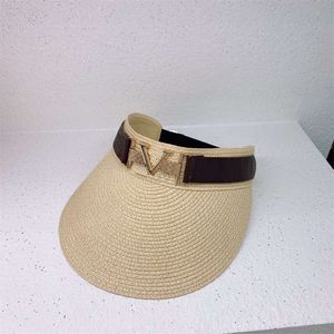 Kobiety Visors Modne czapki Designer Straw Hat Paper Słomowe Akcesoria sprzętowe Ochrona przeciwsłoneczna Podróż wszechstronne czapki piłki czapki czapki dla kobiet