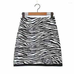 Gonne 2022 Arrivo Top Fashion All'ingrosso Lavorato a maglia A-line Leopard Al ginocchio Casual Impero Ms Womens Gonna femminile