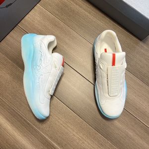 Ny designer man casual skor extravagance läder ljus sneakers grossistpris canvas mate tränare tpu icke-halk andas sneaker med lådan dammväska storlek 39-46