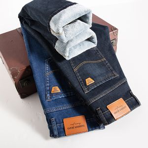 Herr jeans klassisk stil vinter fleece varm rak affär mode bomull denim stretch byxor tjocka byxor hane svartblå 220923