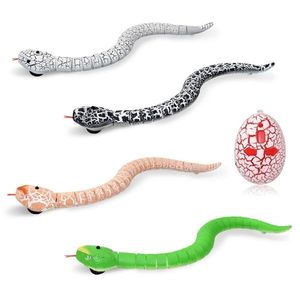 Electricrc Animals Novelty Remote Control Snake Infrared RC Animal Toys Rattlesnake with USB Cable Funny Trick Terrify Halloween Toys Gift for Kids220923