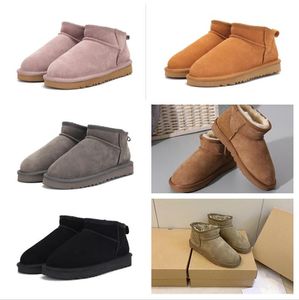 Women hot Mini snow boots Sheepskin Plush fur keep warm boots with card dustbag AUS Short U5854 Soft comfortable Casual shoes Beautiful gifts