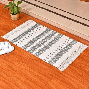 Mattor Farmhouse Kitchen Rug Svart och vit handvävd Cotton Washable Mat Floor Woven Runner Tapestry Geometric Tassel Carpet