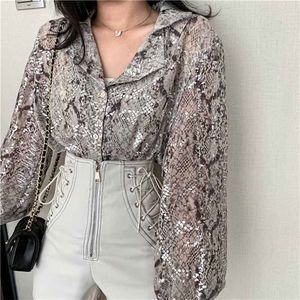 Damenblusen Hemden Schlangendruck Paillettenbluse Glitter Ladies Top Long Sleeve Button Down Hemd für Frauen Herbst Bluse Koreanische Mode -Shorts Anzüge 220923