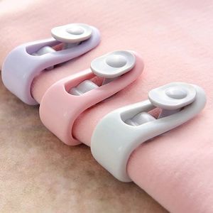 Quilt Clip Holder Plastic Fixer Buckle Curtain Bed Sheet Quilt Cover Non-slip Clips Quilts Fastener Anti-runing Device