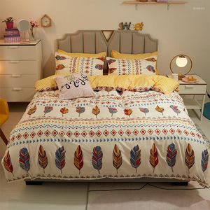 Bedding Sets Color Feather Printing 3 / 4pcs Duvet Cover Flat Sheet Pillowcase Single Full Queen Family Size Home Textiles Bedclothes