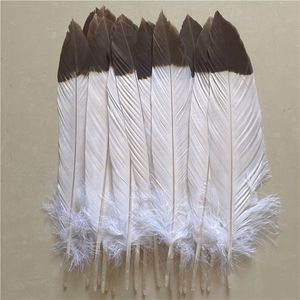 Fountain Pens 10PcsLot Natural Eagle Bird Feathers for Crafts 4045cm1618inch Long Black White Pheasant Feather Decor DIY Plumes Decoration 220923