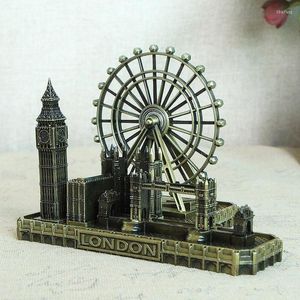 Dekoracyjne figurki londyńskie pamiątki Big Ben Tower Bridge Eye Miniaturowy dom i biuro Dekoracja koła ferris