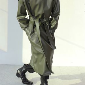 Erkekler Deri Sahte Mauroicardi Bahar Sonbahar Uzun Büyük Boyutlu Ordu Green Siyah Trençkot Erkekler Sashes Gevşek Lüks Tasarım Kıyafetleri 220924