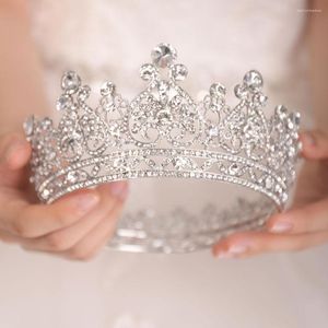 Headpieces Aankomst zilveren fascinators maken prom hoofdress vrouwen klassieke bruids kroon bruiloft haaraccessoires