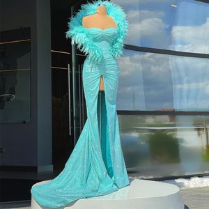 スパークイブニングドレスの羽毛ハイスプリットセレブのガウンはマーメイドバックレスページェントドレス2023