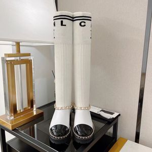 2023 designer women Luxury tall woolen socks boots fashion catwalk classic leather chain elements letters Versatile Casual Boots thick soled Medium tube boot shoes