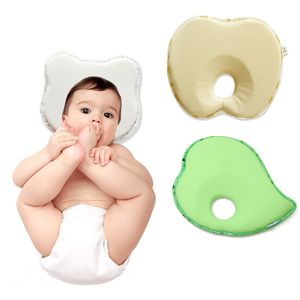 Pillows Infant anti child roll pillow shape sleeping positioner flat head cushion protect born lunched baby bed 220924